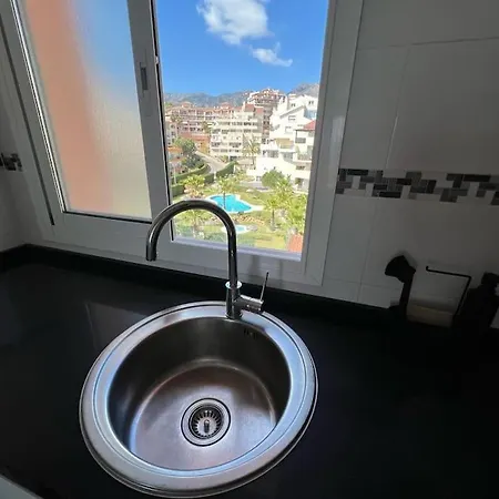 아파트 With Beautiful Sea View 베날마데나코스타